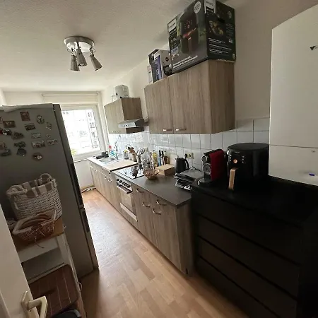 Апартаменты Schoene 75qm Wohnung, Zentral, Ruhig, 2 Schlafzimmer Und Kueche, Office