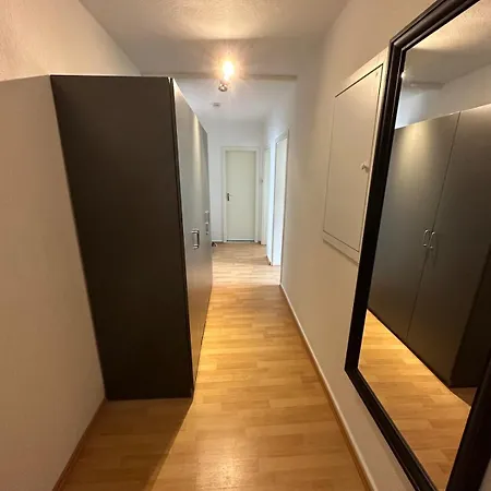 Апартаменты Schoene 75qm Wohnung, Zentral, Ruhig, 2 Schlafzimmer Und Kueche, Office *