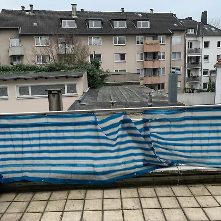 Schoene 75qm Wohnung, Zentral, Ruhig, 2 Schlafzimmer Und Kueche, Office * Дортмунд